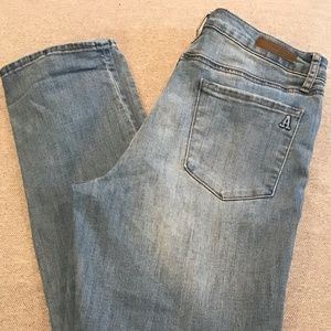 Articles of Society Light Wash Distressed Skinny Jeans/Denim- Size 29